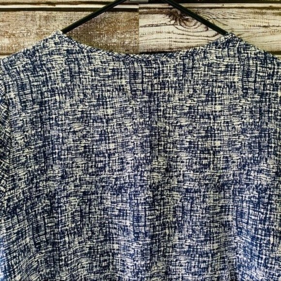 Skies are Blue Blouse‎ Size M - Picture 9 of 14